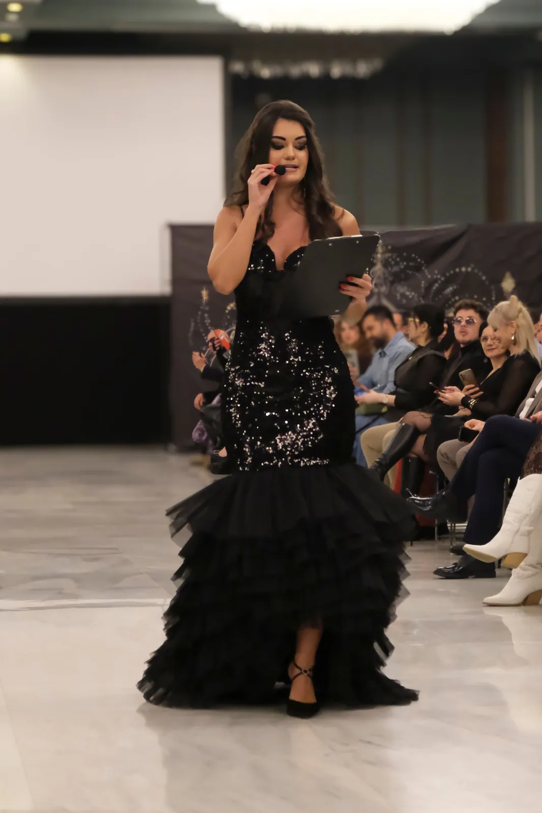 Come Diventare Modella in Italia: La Guida Completa per Iniziare nel 2026